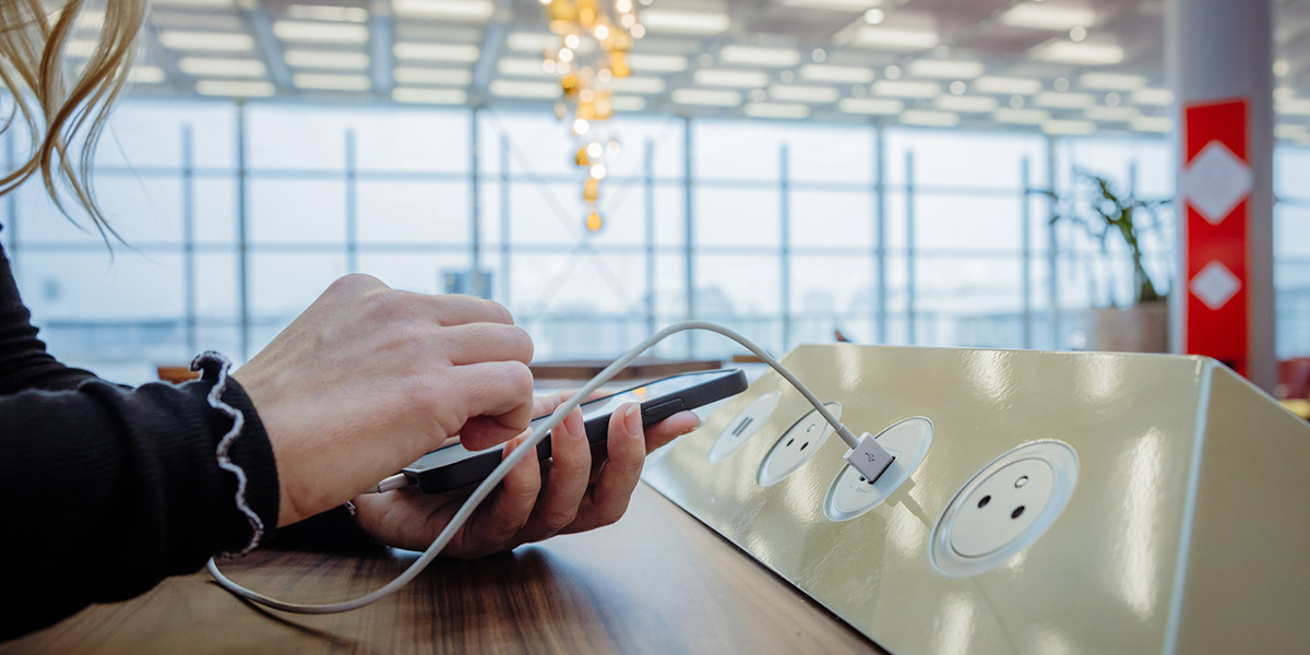 mobil ladekabel offentlig usb-punkt